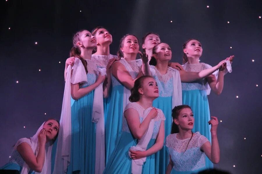 Непоседы концерт. Люди отчетный концерт. Набережночелнинский колледж искусств. Люди отчетный концерт. Театр танца магия екатеринбург вариант.