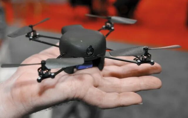 Микро-бпла «black hornet». Микро беспилотник black hornet. Дроны хуситов. Беспилотник маленький. Бпла black hornet 3.
