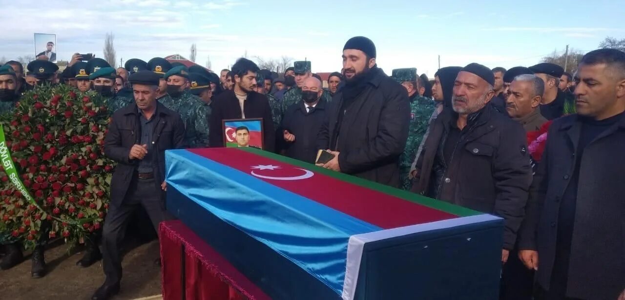 Азербайджанские похороны. Прощание на азербайджанском. Похоронный обряд в Азербайджане.