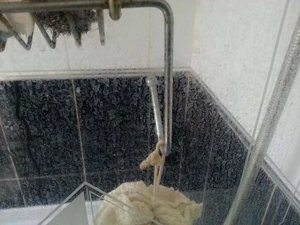 Разводы на плитке в ванной