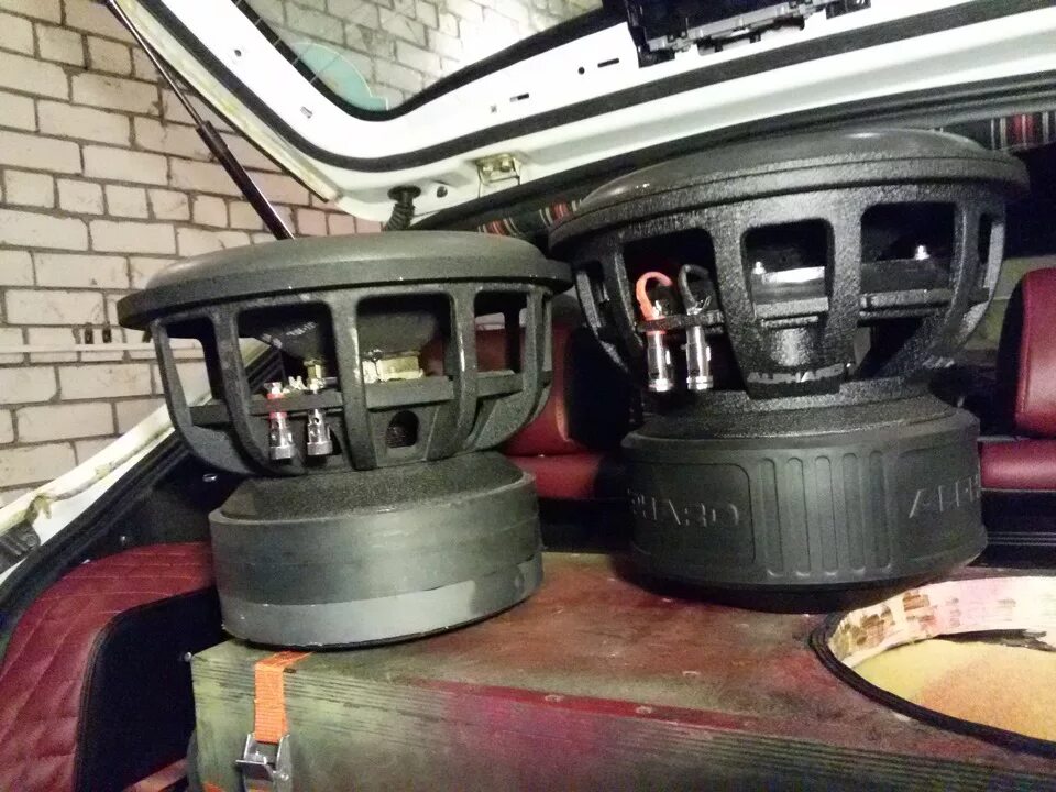 Сабвуфер deaf bounce 832 neo. Деф бонс 418. Сабвуфер деф бонс 418 альфард. Сабвуфер деф бонс 312. Диф бонс.