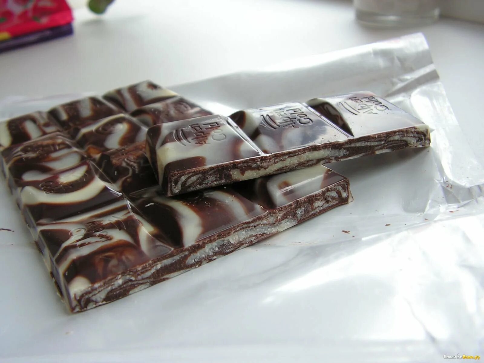 Двойные шоколадки. Двойные шоколадки. Двойные шоколадки. Шоколад альпен гольд два шоколада. Двойные шоколадки.