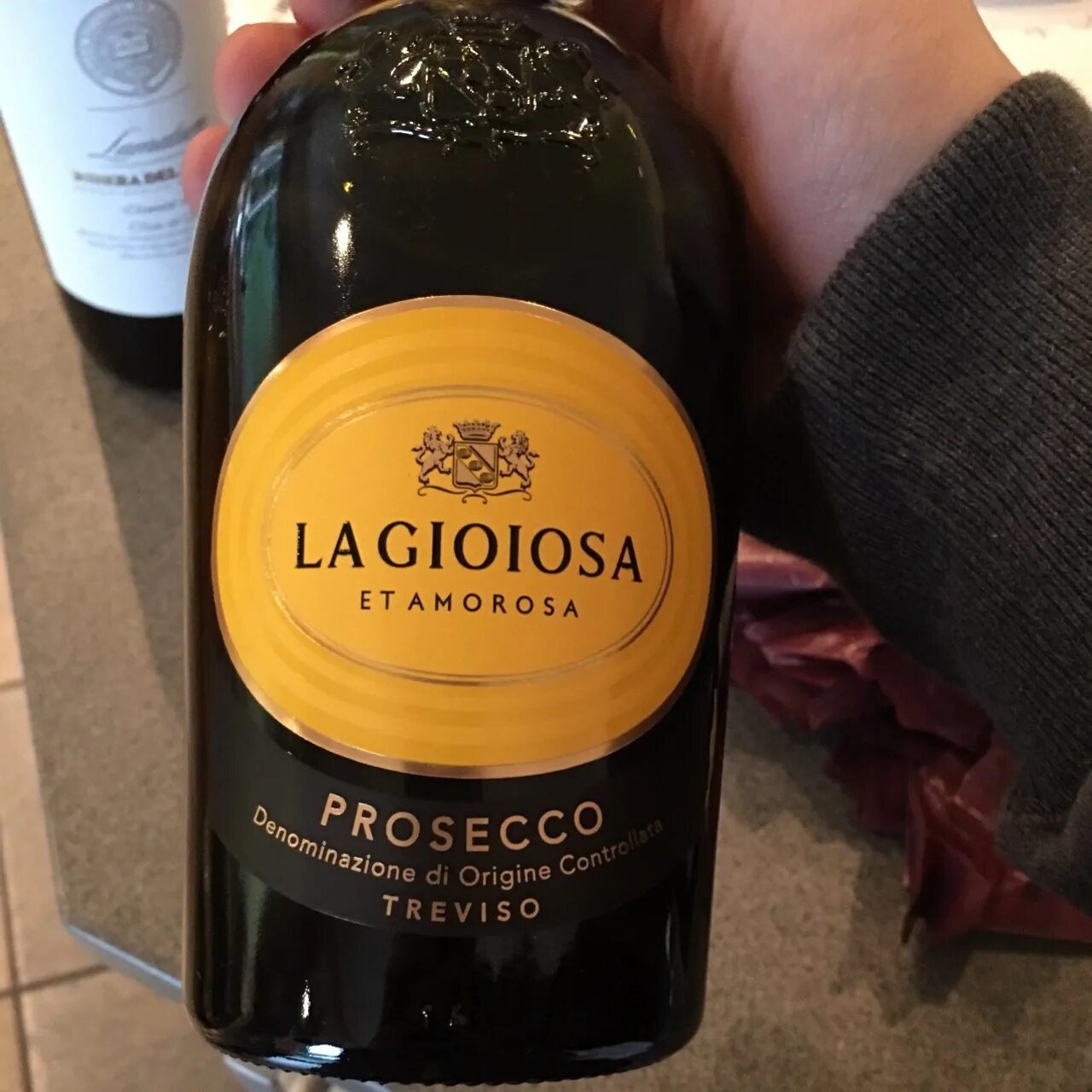 Gioiosa просекко. Вино джойоза просекко. игристое вино la gioiosa prosecco etamorosa. просекко la gioiosa treviso. ла джойоза просекко тревизо.