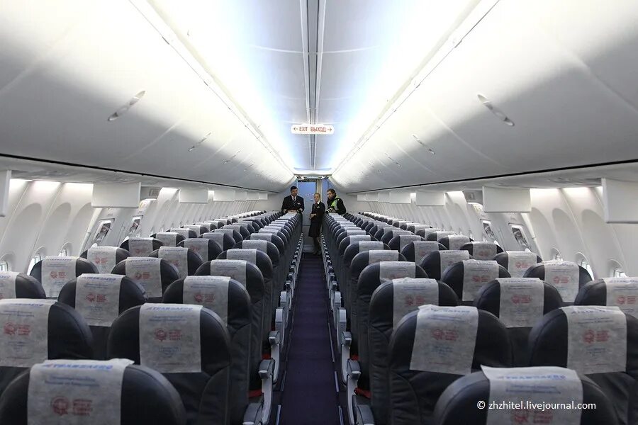 Boeing 737-800. Самолёт Боинг 737-800 ЮТЭЙР. Боинг 737 ЮТЭЙР салон. Boeing 737-800 UTAIR салон