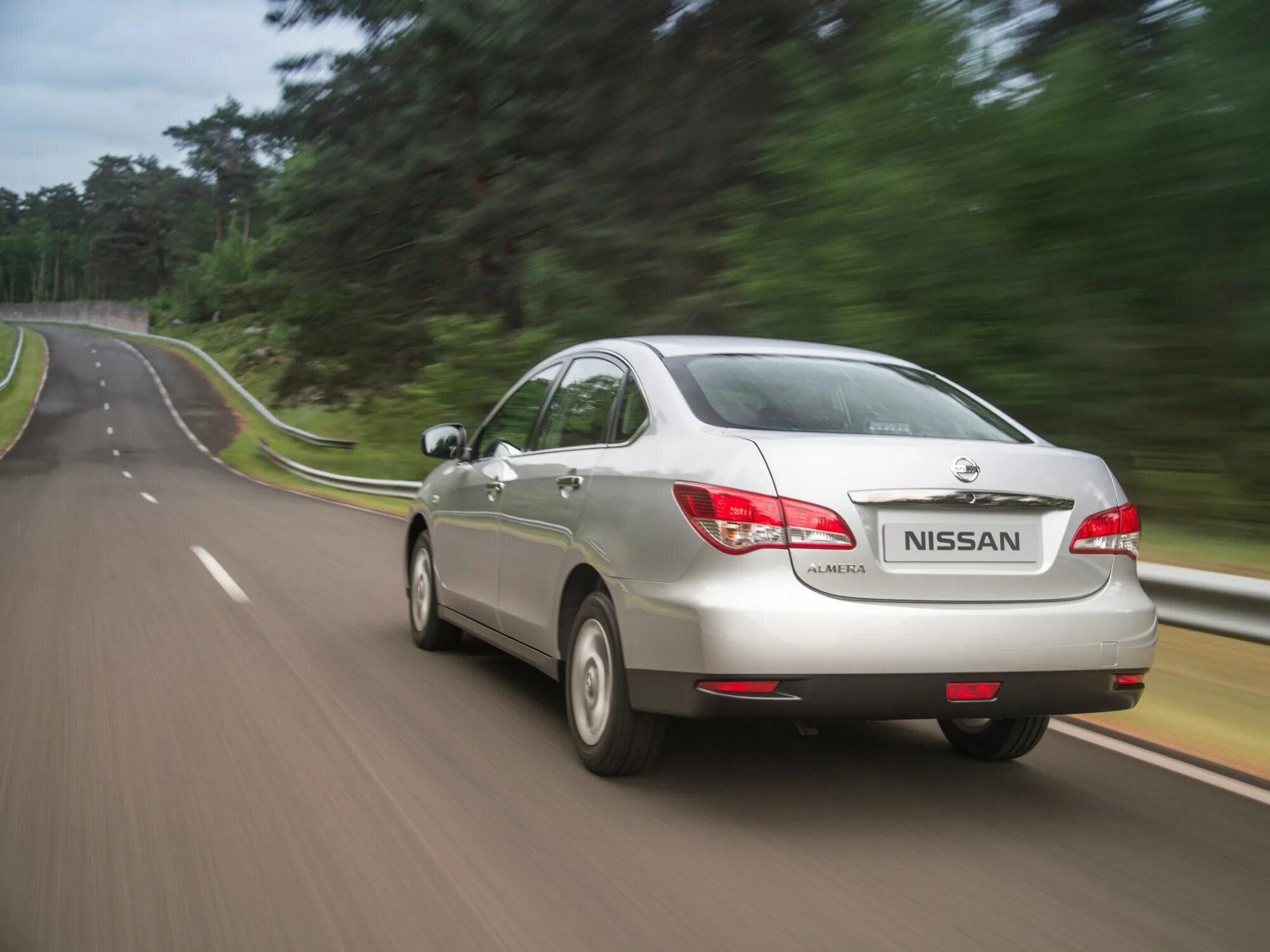 Nissan Almera 2013. Ниссан Альмера g11. Nissan Almera g15 2013. Nissan Almera 2012.