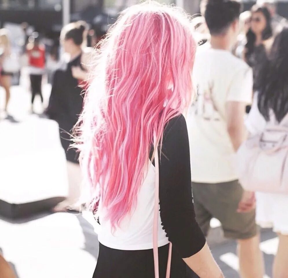 розовый цвет волос. девушки с длинными розовыми волосами. девушка с длинными розовыми волосами. девушка с длинными розовыми волосами. красивые девушки с розовыми волосами.