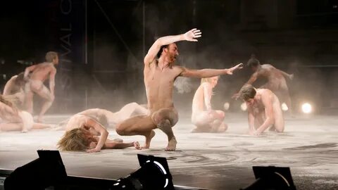 Naked Theater Performance. 