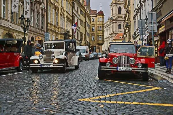 Москва чехословакия. Чехия машины. Praga автомобиль. Чешские авто. Афтамабиль Прага.