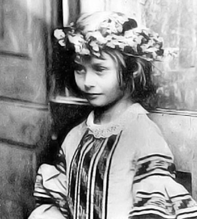 Прототип алисы в стране. Алиса лидделл и льюис кэрролл. алиса плезенс лидделл. алиса лидделл прототип. льюис кэрролл с алисой лиддел.