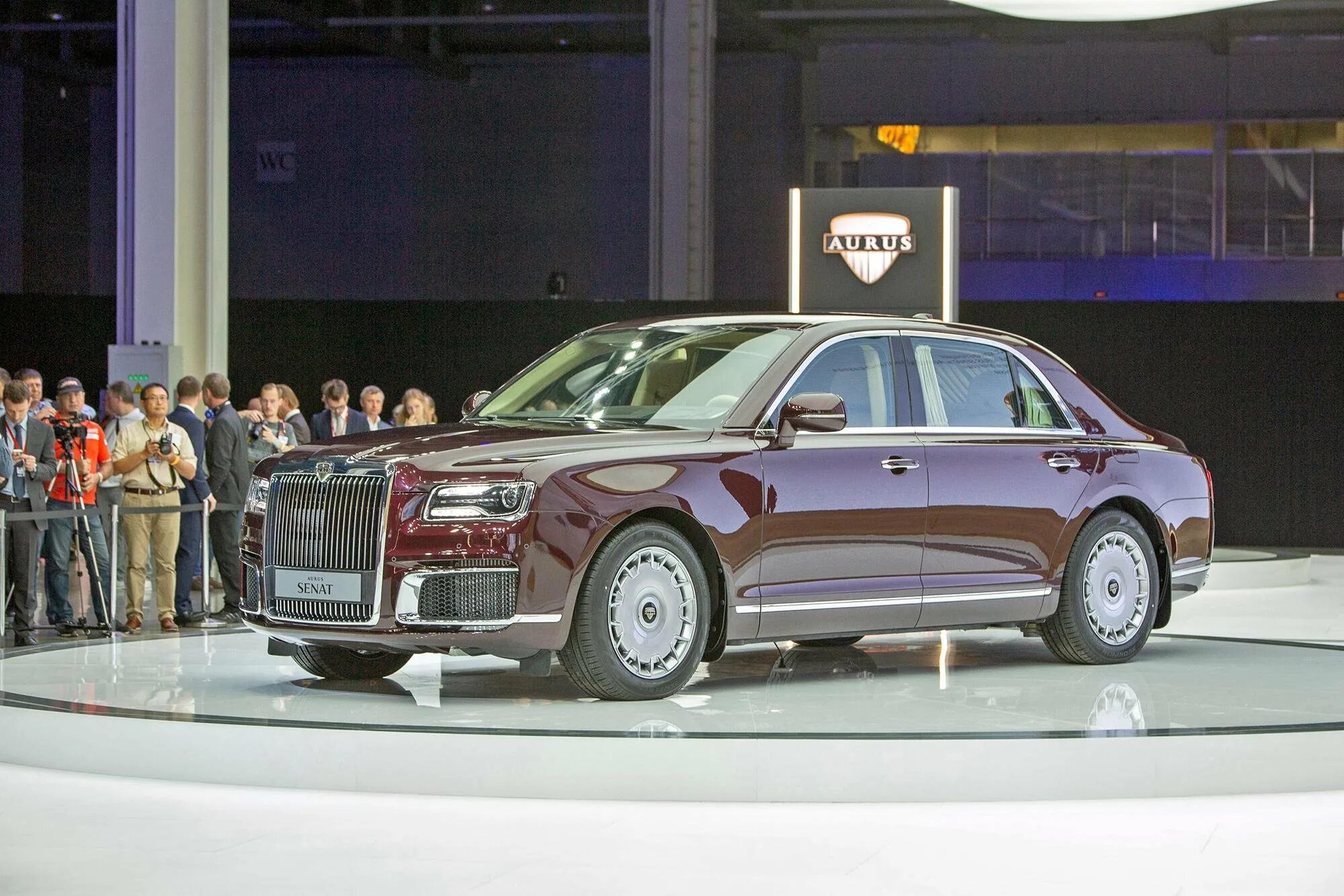 Aurus автомобили фото. Машина aurus senat. aurus-41231 «сенат». аурус сенат седан. седан aurus senat 2018.