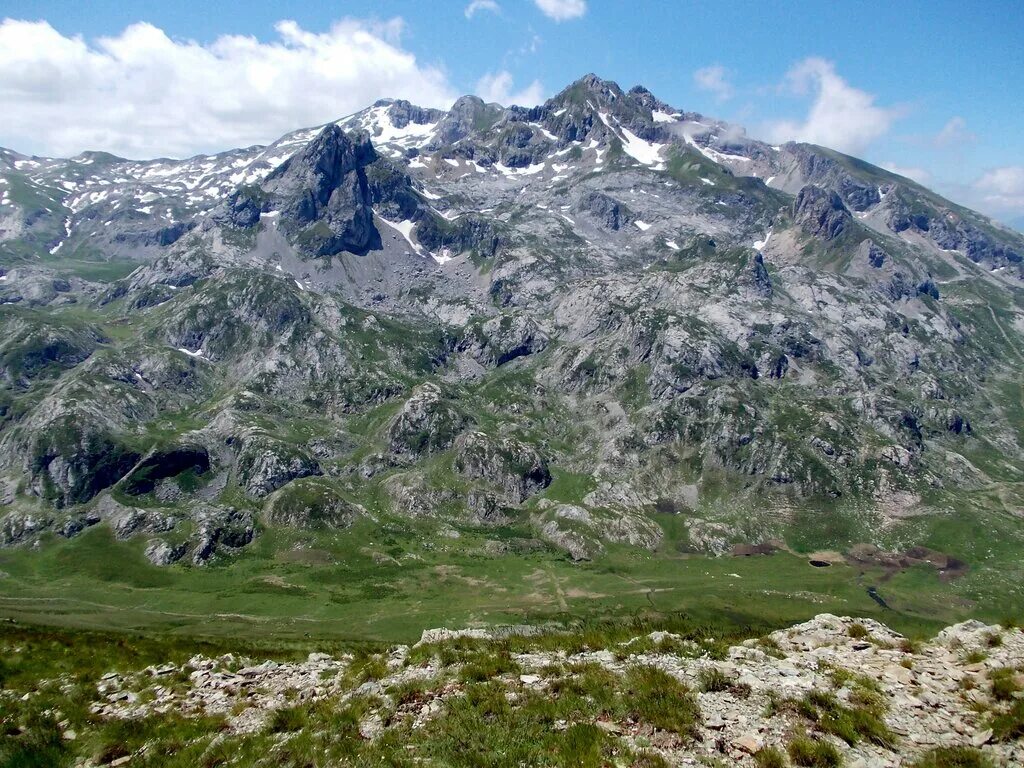 Гора кораб Албания. Кораб (горный массив). Гора Мусала Болгария. Северная Македония горы.