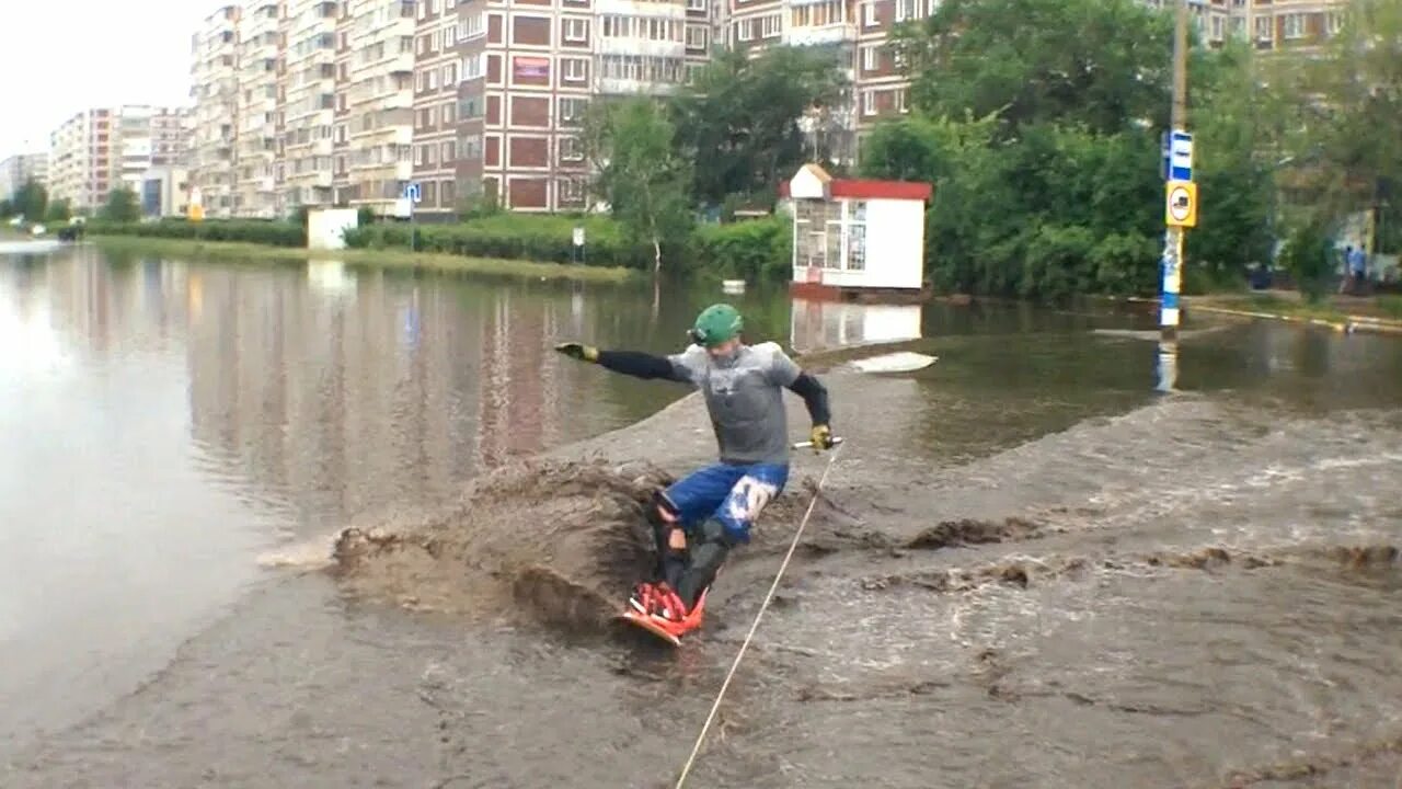 Какие улицы затопило в новом городе орска. Ульяновск новый город потоп. потоп в ульяновске 1997. потоп в новом городе ульяновск 1997. наводнение в городе орске.