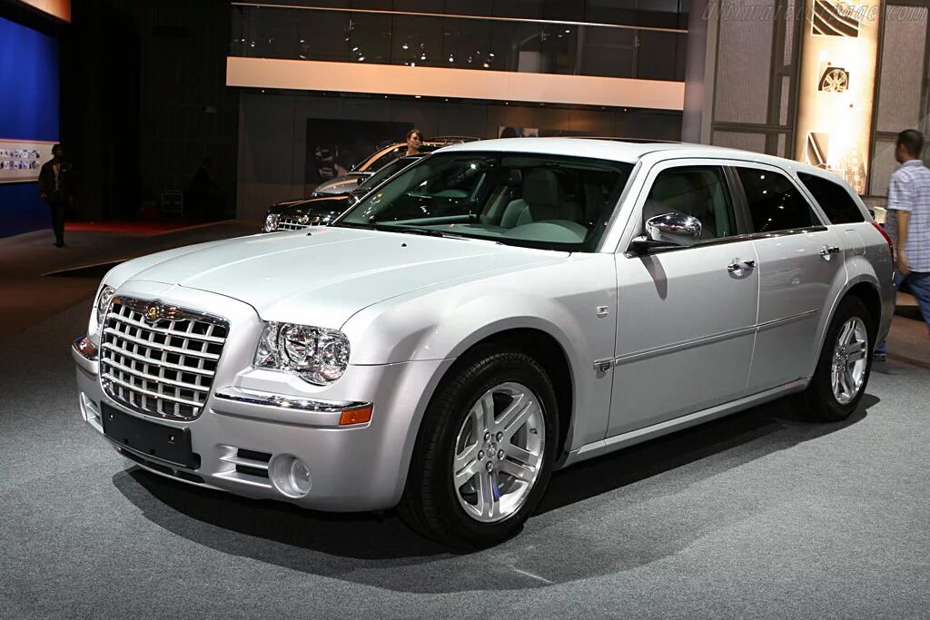 Chrysler 300c 2006. Chrysler 300c i. Chrysler 400. Машина Крайслер 2006. Крайслер машина производитель