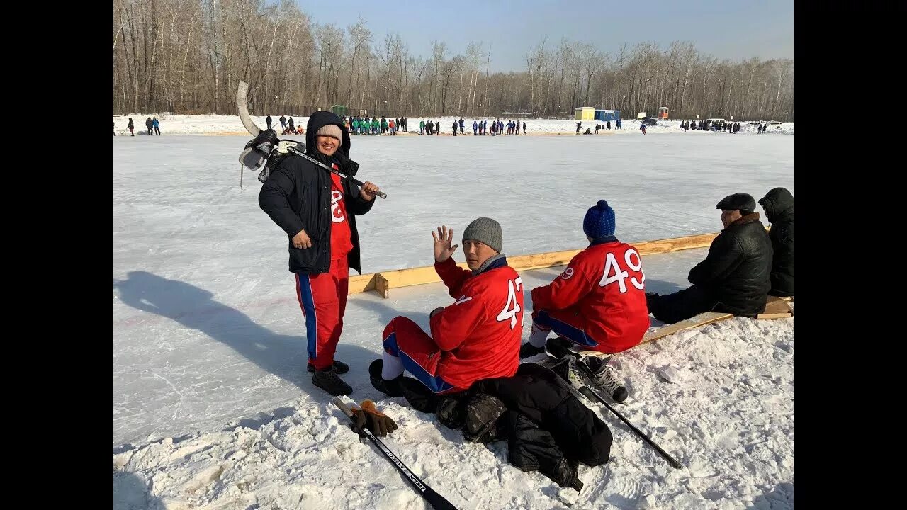 Хоккей в Туве. Аксы-барлык хоккей. Тувинская команда хоккей. Аксы-барлык фото.
