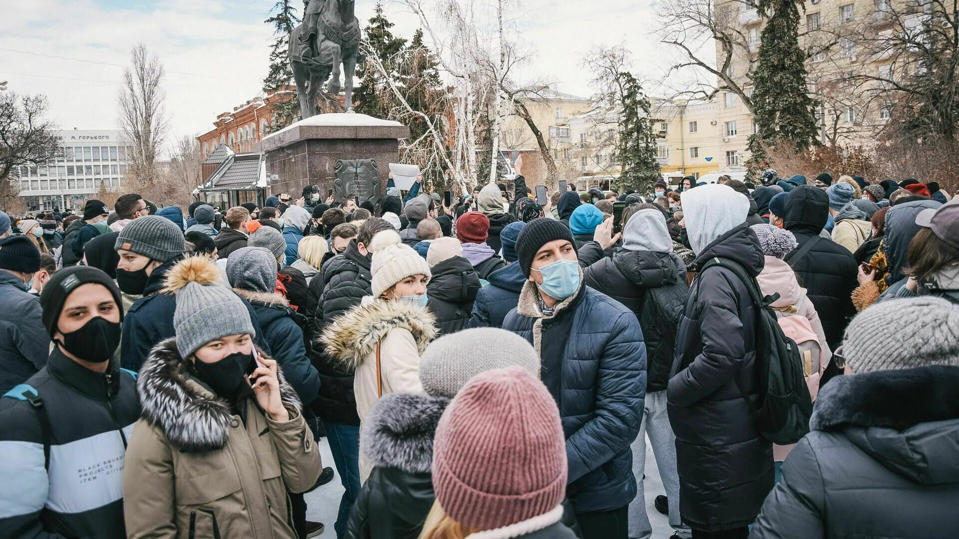 Сми уфа новости. Демонстрация протеста. Протесты в Уфе. Митинг против ЖКХ. Активисты стопбашртс.