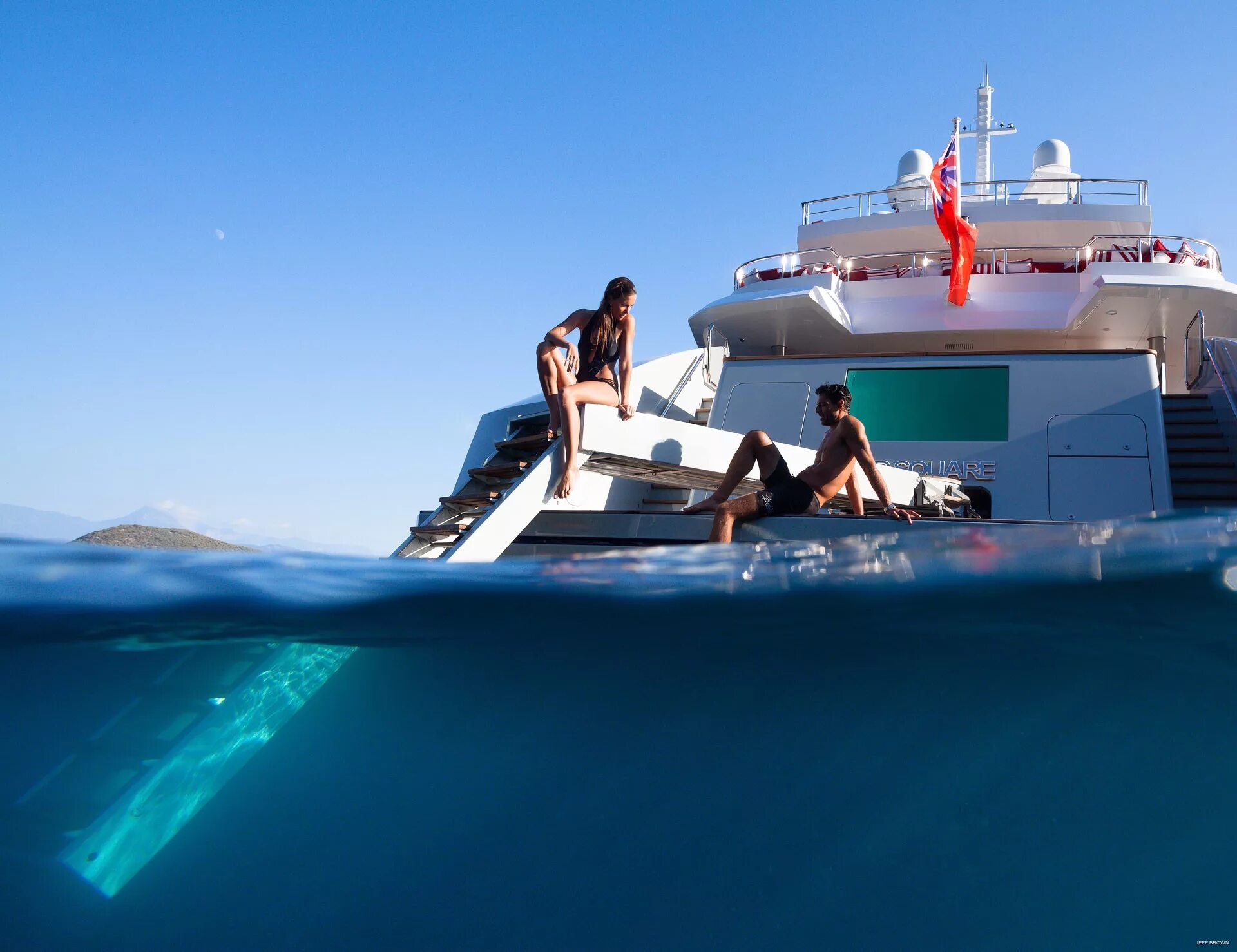Leisure yacht [v0. Вид с яхты на море. Leisure yacht. Silent yachts photo. 1.