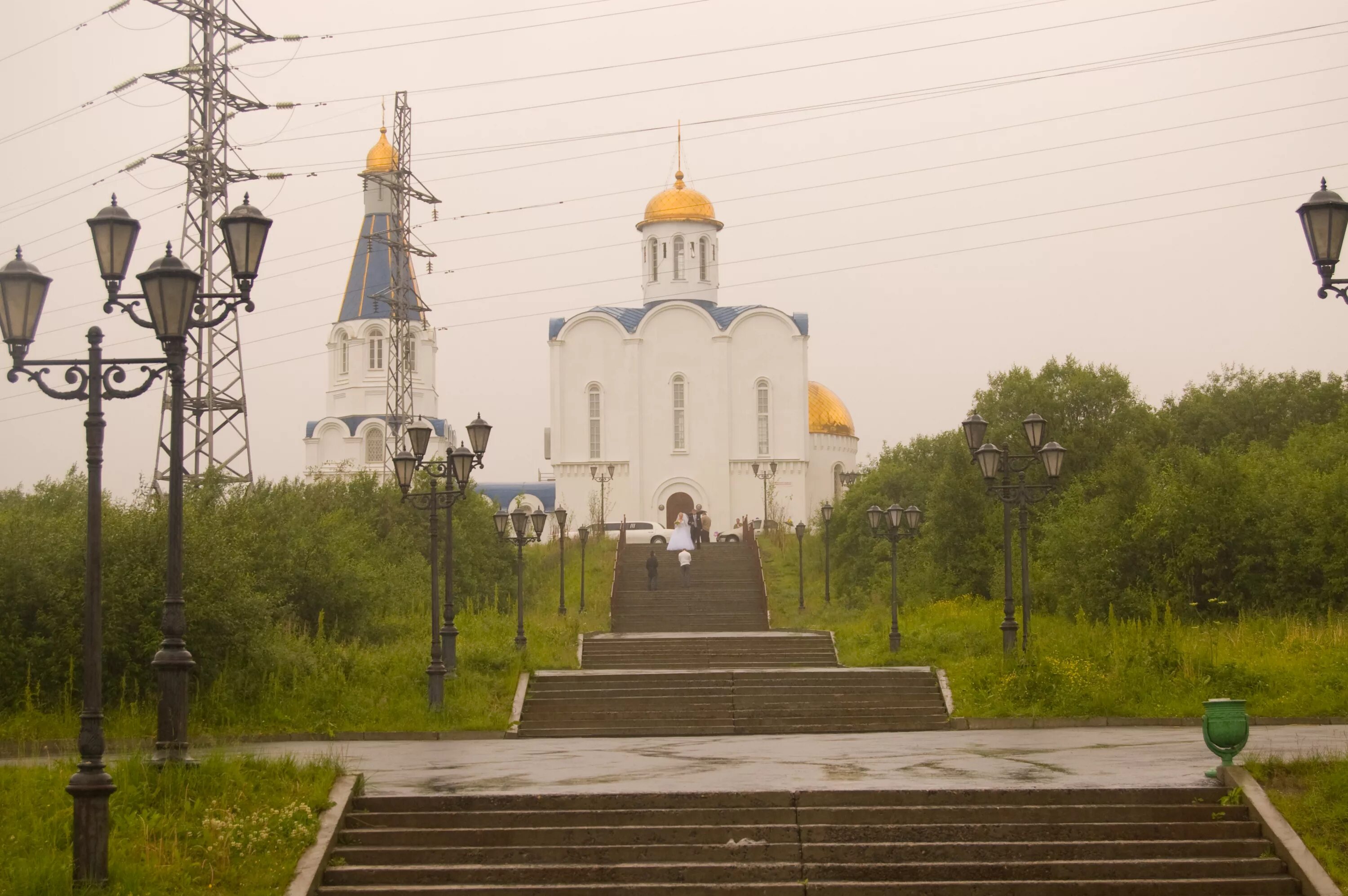 Храм спаса на водах мурманск расписание. Спас на Водах Мурманск. Церковь Спаса на Водах Мурманск. Храм Спаса Нерукотворного образа "спас на Водах". Церковь Семеновское озеро Мурманск.