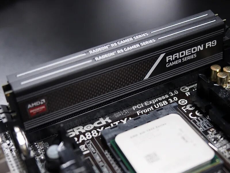 Оперативная память AMD r9 ddr4. AMD Radeon r9 Оперативная память. AMD r9 Оперативная память 8 GB. Оперативная память AMD Radeon 9,.