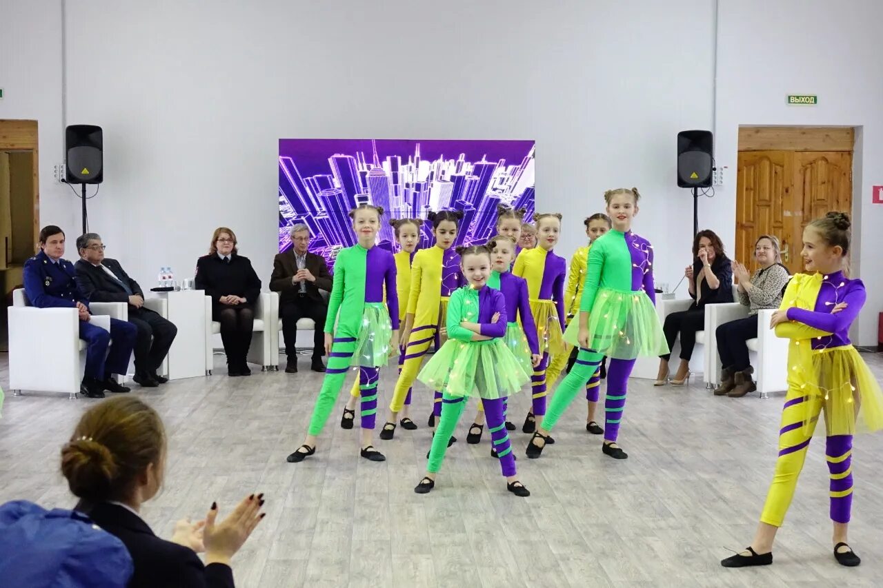 Школа 20 екатеринбург. Центр детей и юношества. Центр развития творчества детей и юношества тамбов. Центр юношества тамбов. Центр развития творчества тамбов.