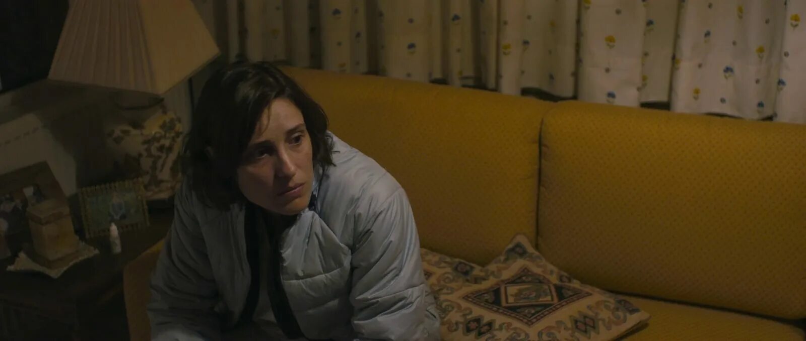 Альпы 2011 лантимос. Альпы 2011 лантимос. Аггелики папоулья лобстер. Альпы 2011. Альпы 2011.