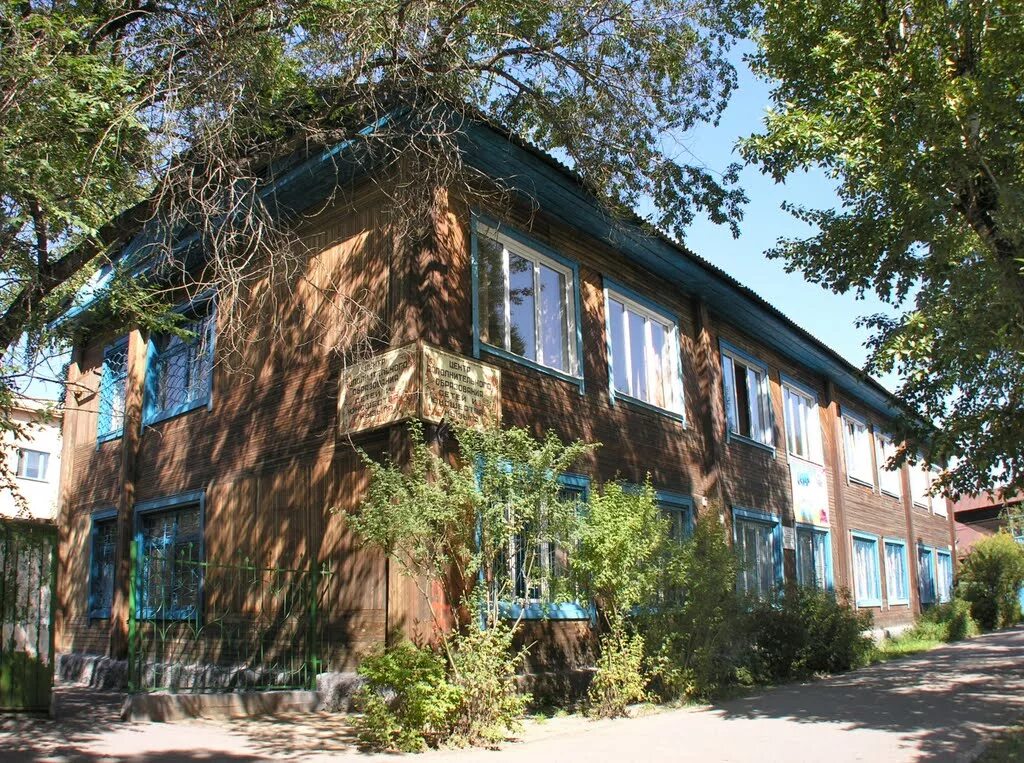 Кызыл фото улиц. Город кызыл улицы. Кызыл улица ангарский. Кызыл улицы города. Респ тыва, г кызыл.