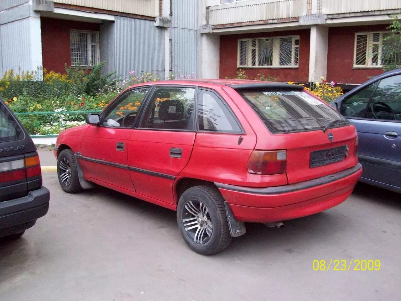 Opel vectra 2021. Opel vectra 1994. Opel astra 1994. Опель вектра 1994 седан. Опель 1994 года выпуска.