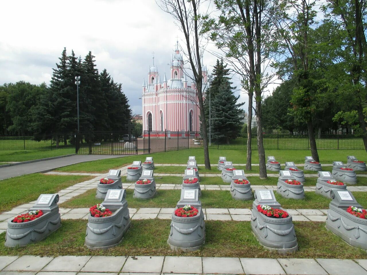 чесменская церковь в санкт-петербурге кладбище. южное кладбище спб. воинское кладбище санкт петербург. воинское кладбище санкт петербург. пр.