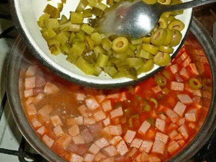 Солянка без огурцов и маслин