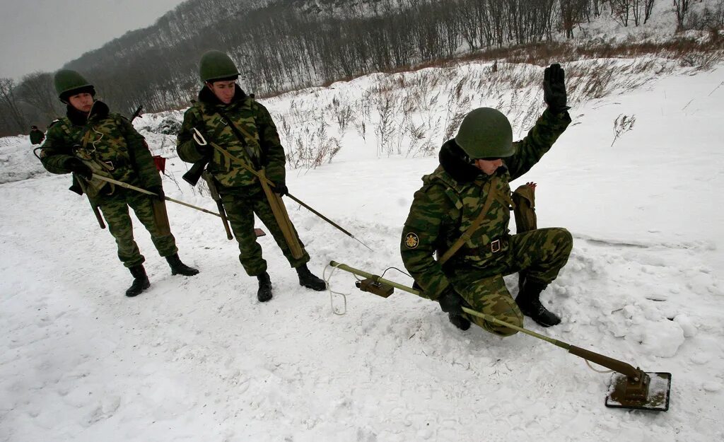 Сколько получают саперы