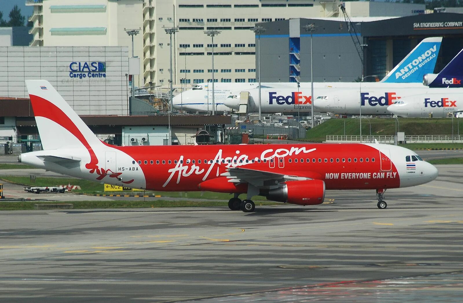 Airasia самолеты. Азия авиалинии. Авиакомпании азии. Эйр азия авиакомпания. Airasia самолеты.