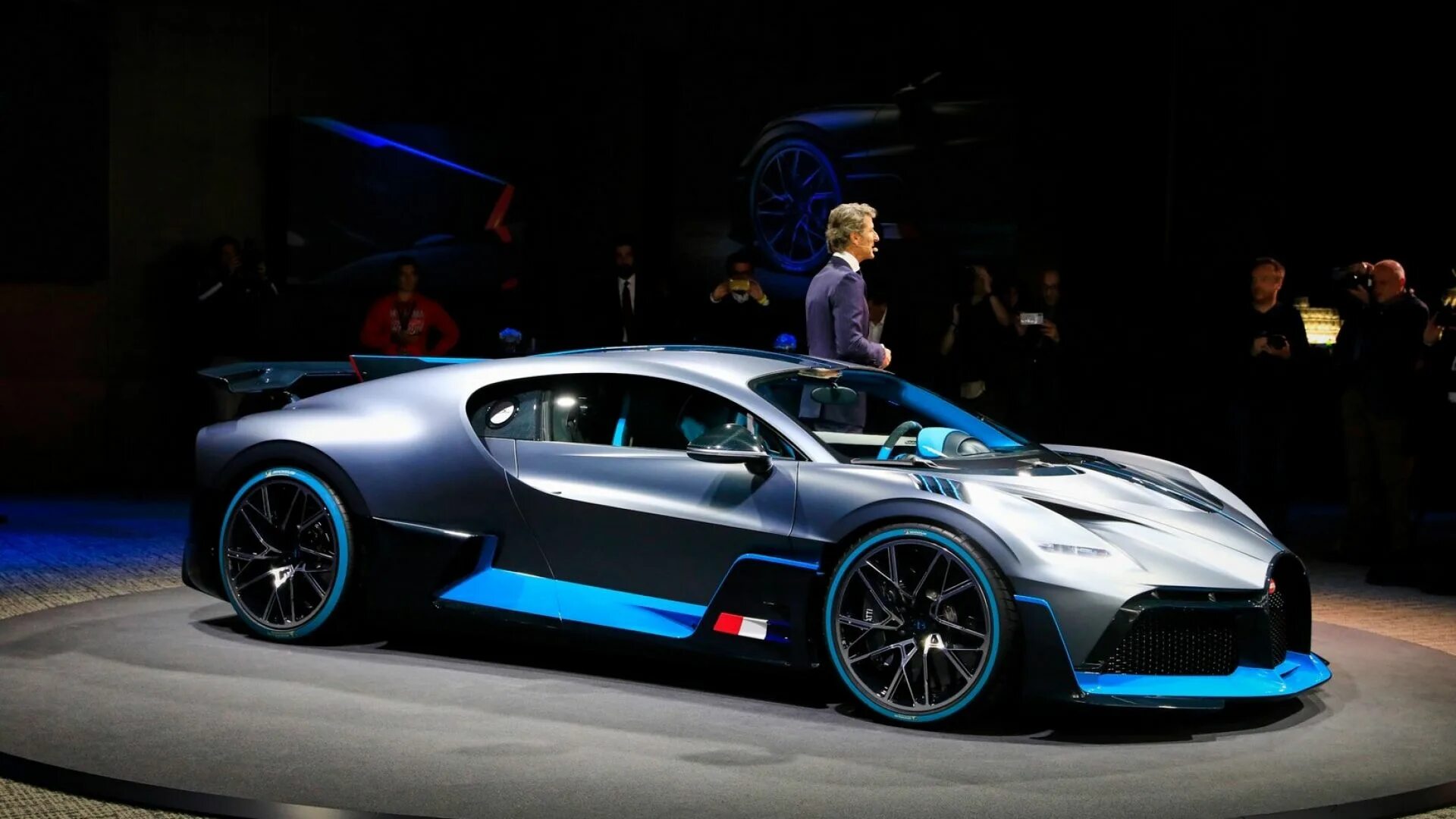 Бугатти диво. Бугатти диво 2023. Bugatti Diva 2021. Bugatti Diva гиперкар. Bugatti divo 8.0