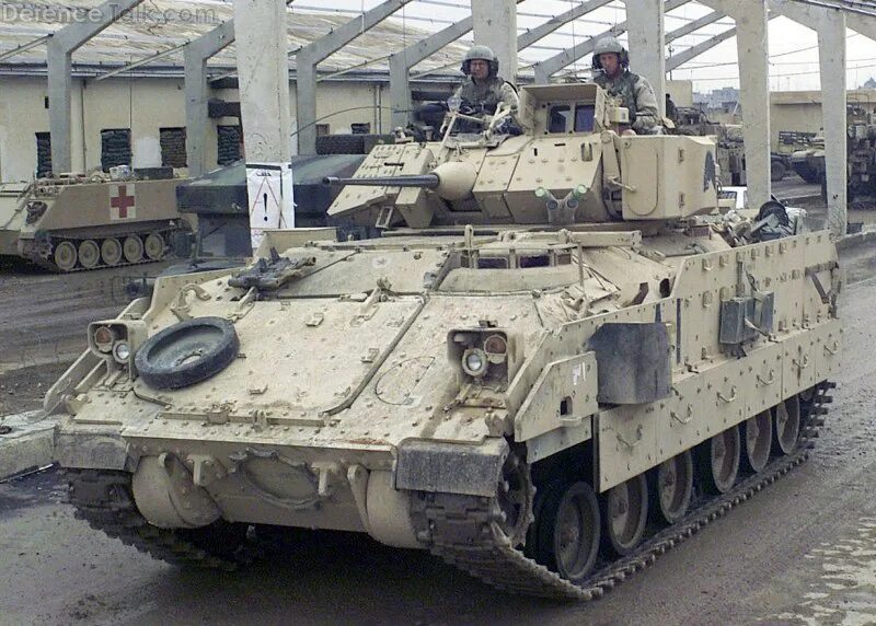 Бтр брэдли. Бмп bradley m2a2. Бмп м2а3 «bradley. M2 bradley ifv. Бредли бронетранспортер характеристики.