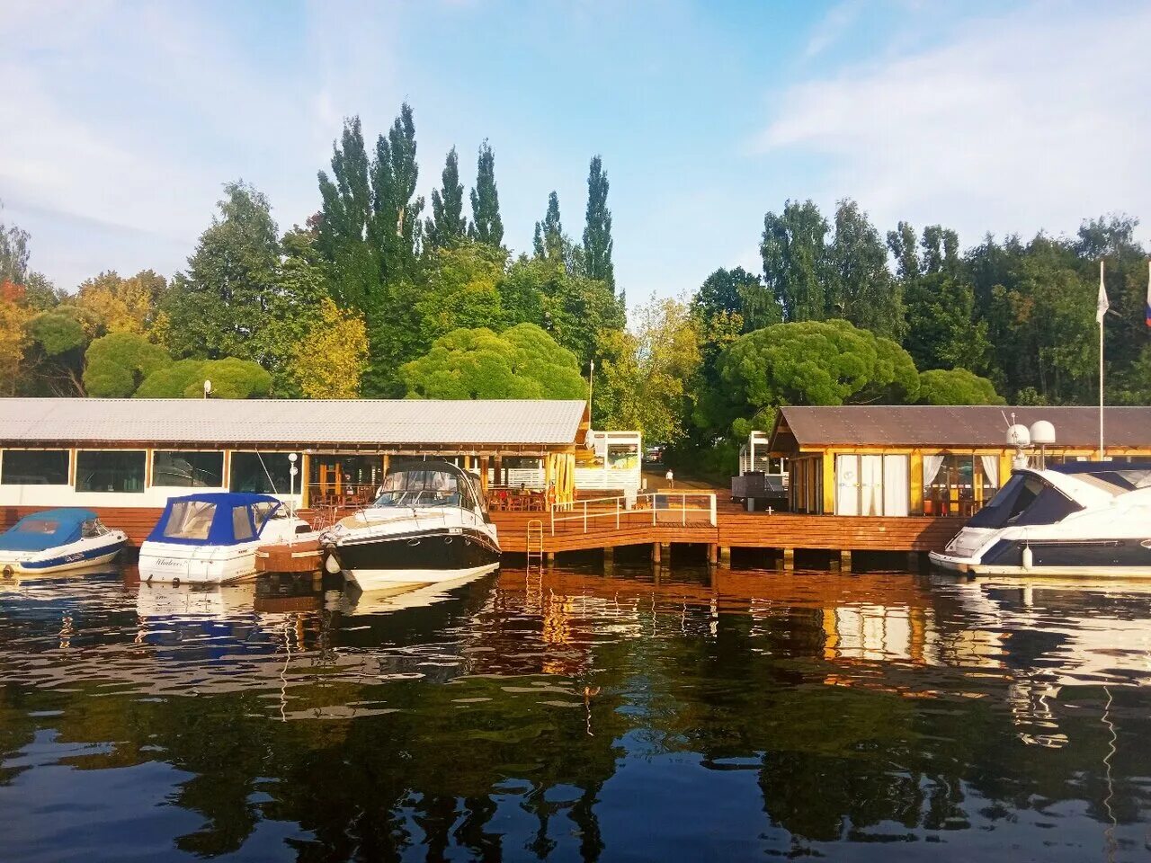 ресторан нептун долгопрудный. яхт-клуб нептун долгопрудный. яхт клуб. яхт-клуб нептун долгопрудный. долгопрудный набережная.