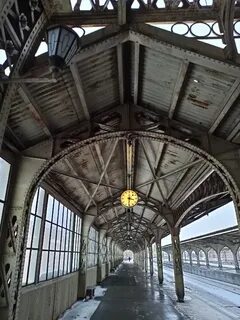 Метро на витебском