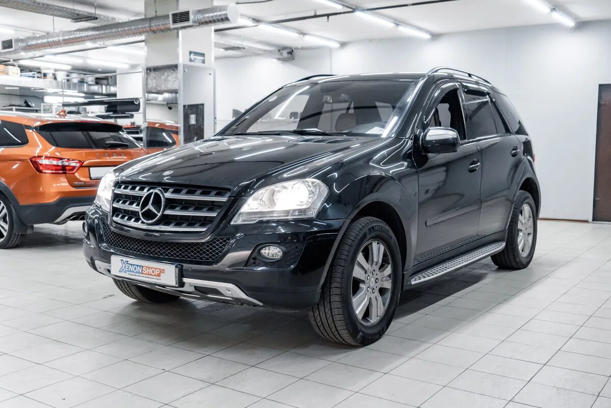 Купить мерседес бу спб. Мерседес мл 350. Мерседес мл 200. Mercedes-Benz ml 360. Мерседес мл 120.