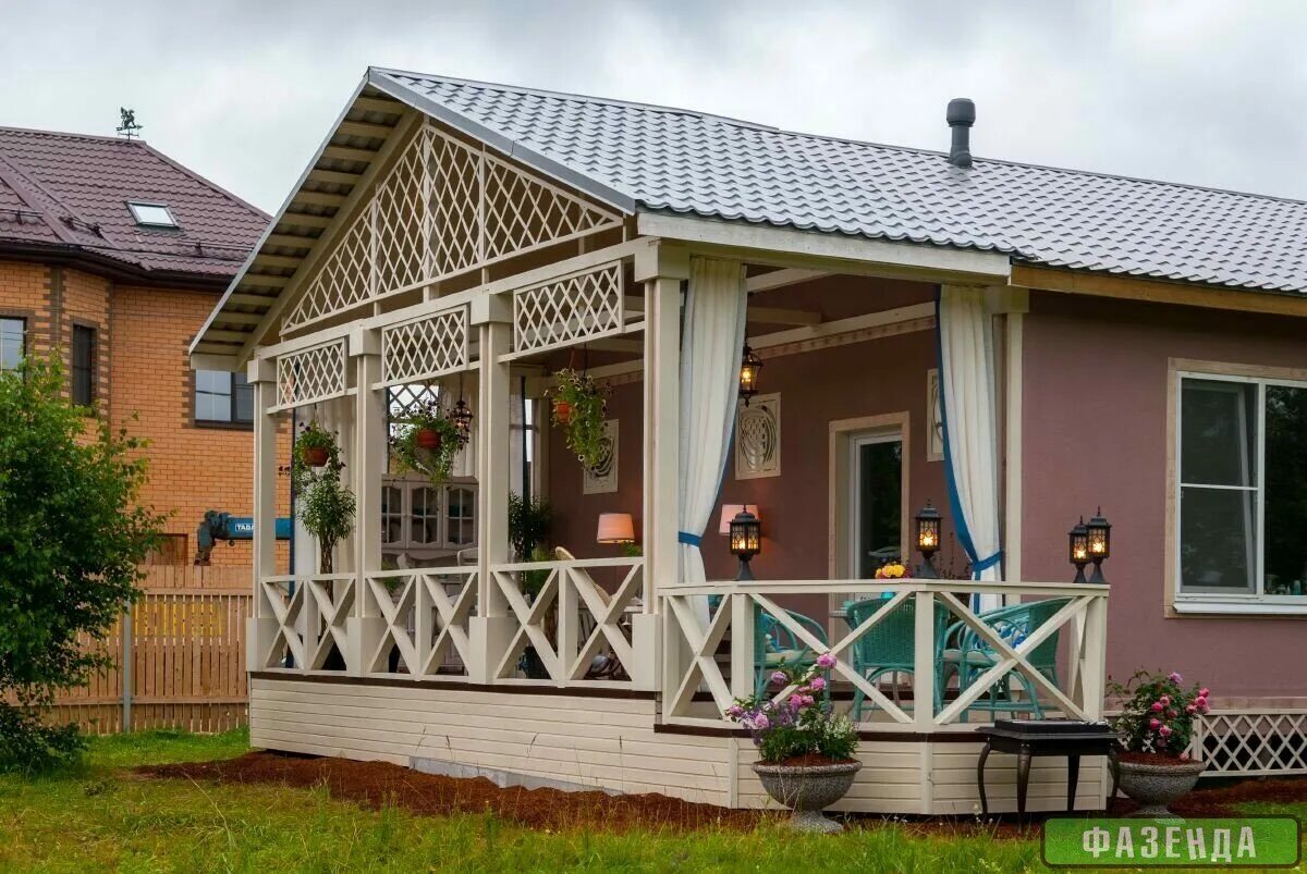 Фасад веранды. Веранда неправильной формы. Фасад веранды. Фазенда "веранда в стиле шале". Фасады веранд.
