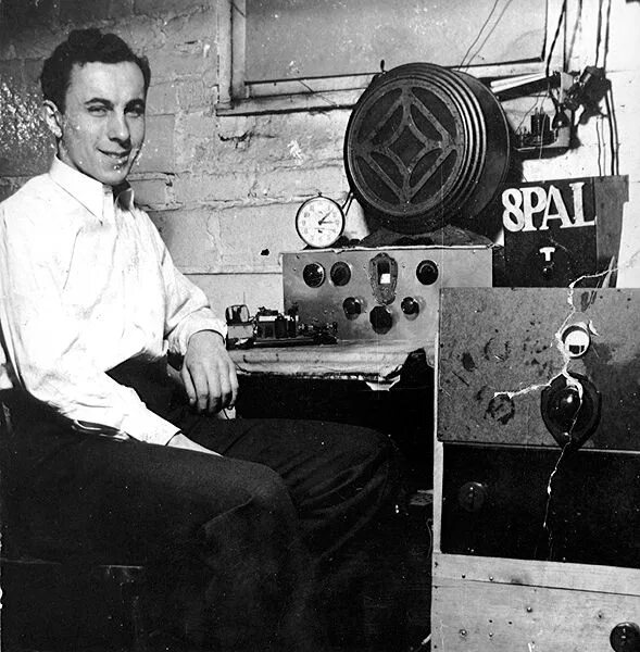 Who invented the radio