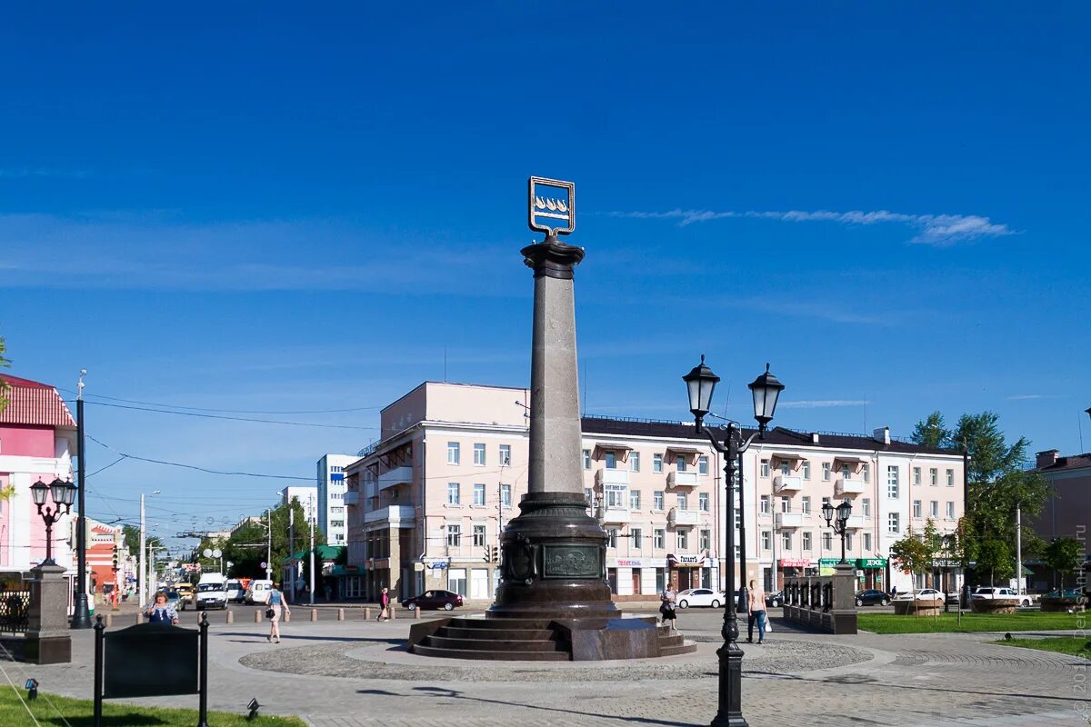Стерлитамак лучший город. Стерлитамак стела &quot; стерлитамак &quot;. стела основателям стерлитамак. памятники со стеллой в стерлитамаке. памятник основанию города стерлитамак.