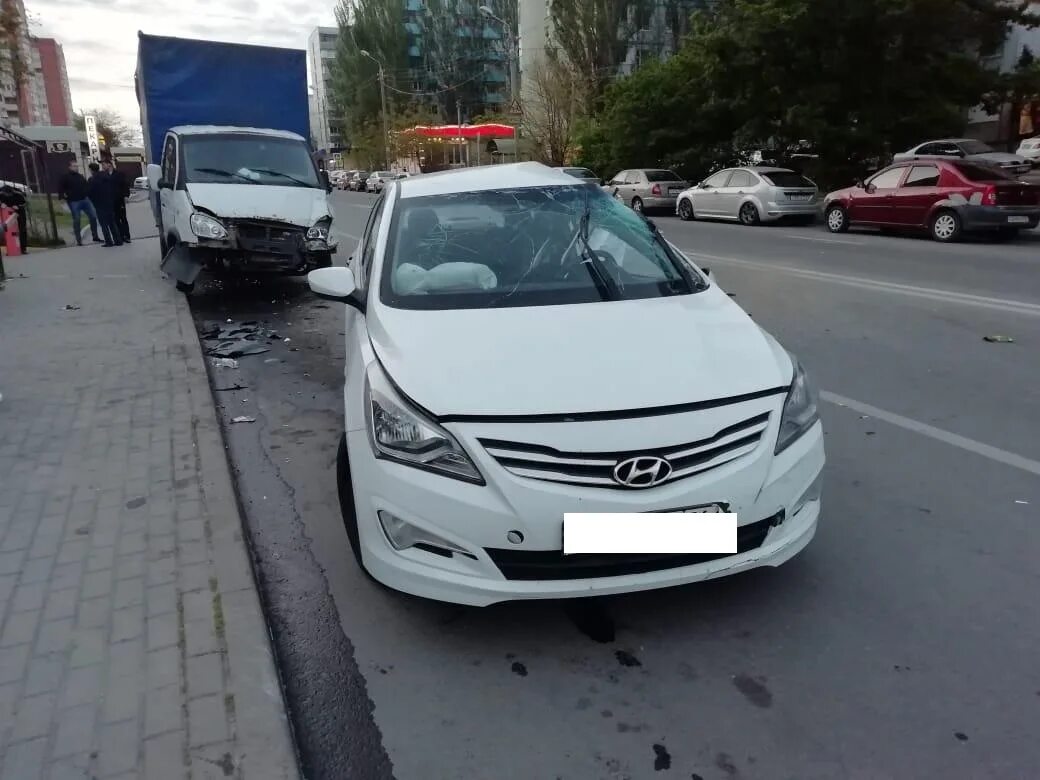 Solaris ростов на дону. Солярис ростов на дону. солярис в ростове. авария в сочи газель и солярис. дтп киясово газель солярис.