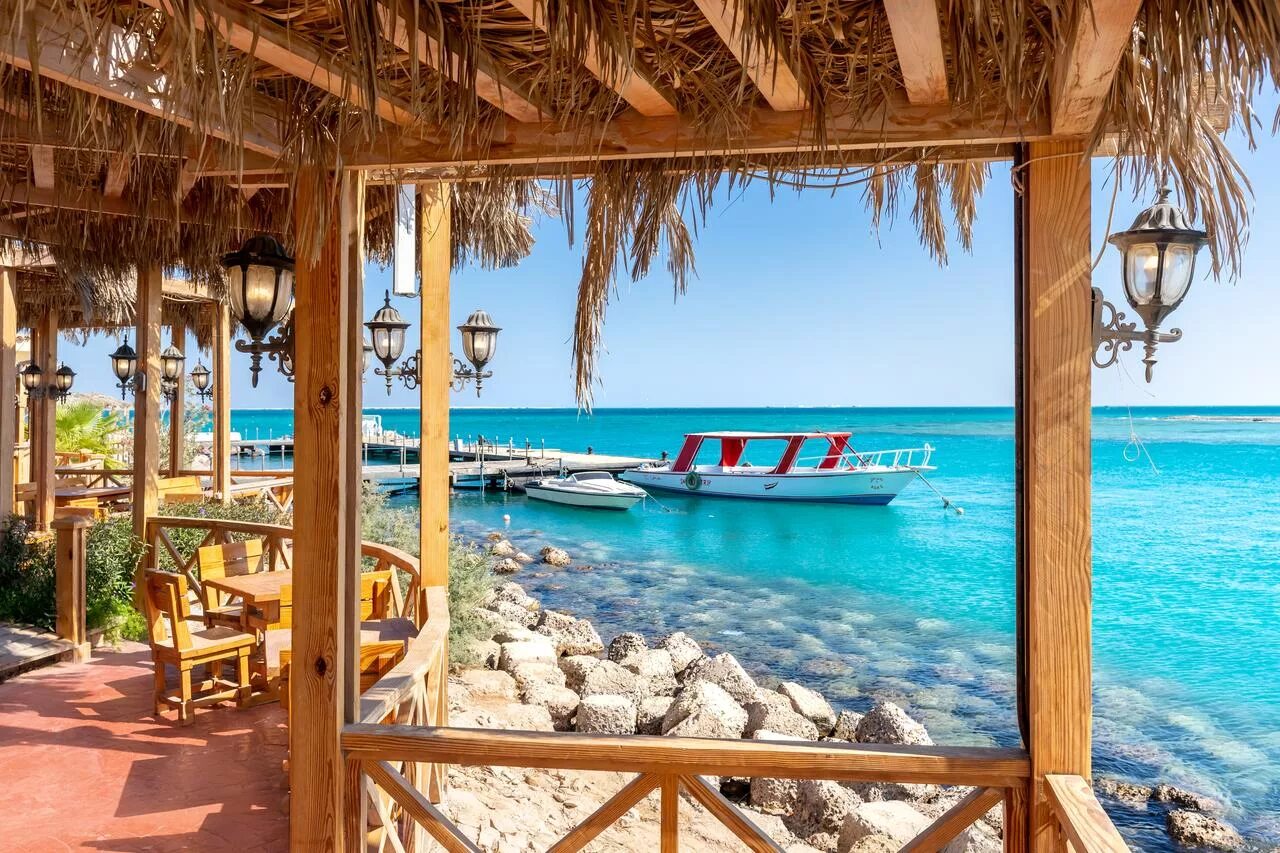 Swiss Inn Resort Hurghada 5. Swiss Inn Resort Hurghada 5 пляж.