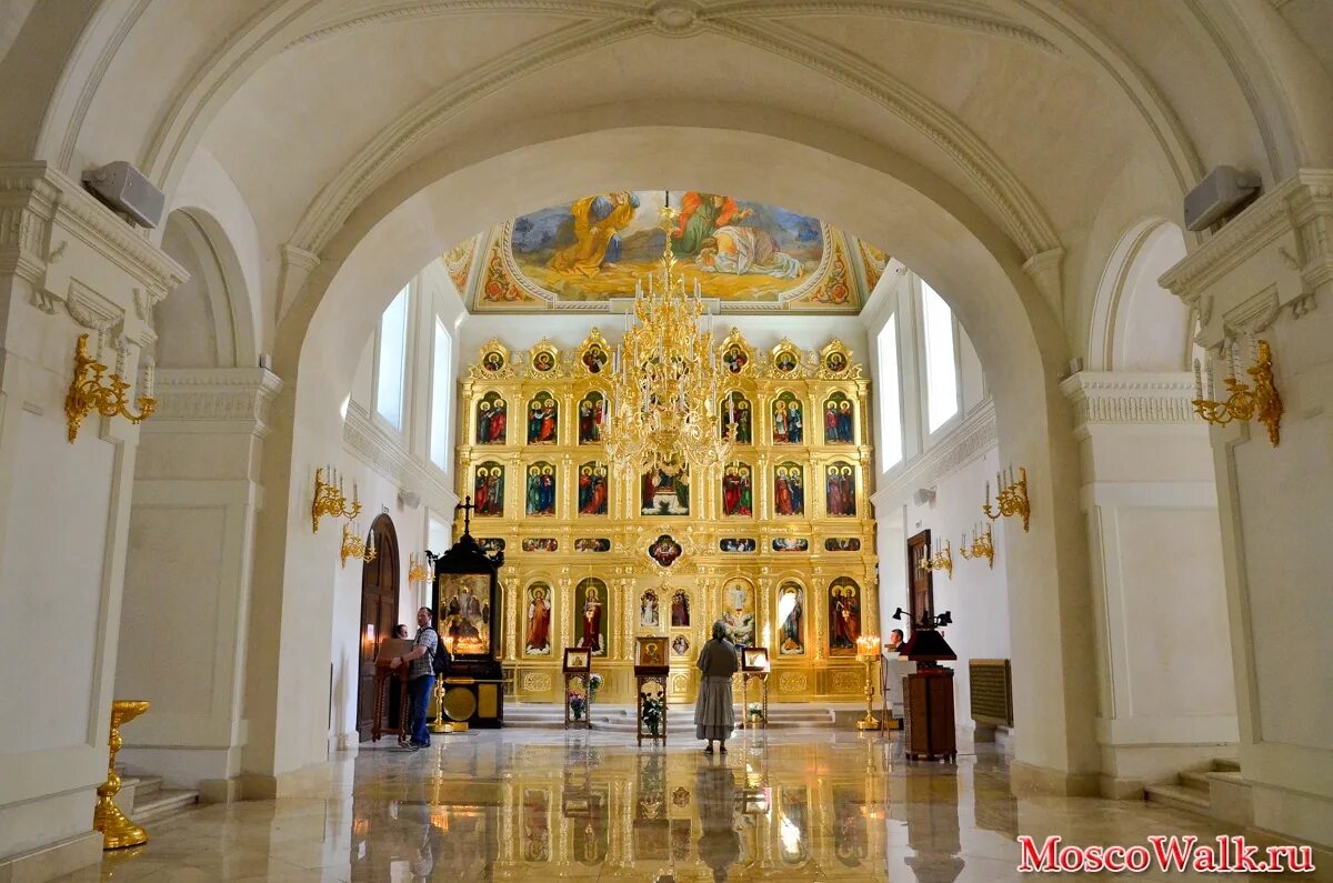 Преображенская церковь. Храм преображения господня на преображенской площади. преображенский храм в москве на преображенской площади. храм преображения на преображенке. храм преображения господня внутри преображенская площадь.