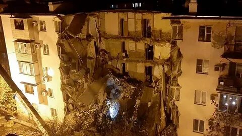 В астрахани обрушилась пятиэтажка