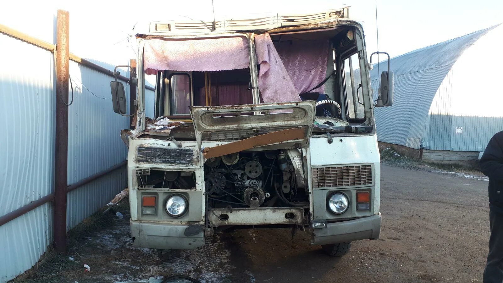 Автобус бузулук бугуруслан. Автобус ПАЗ авария Бузулук Проскурино. Автобус Бузулук. ДТП С Бузулукским автобусом. ДТП автомобили Бузулук Самара автобус.