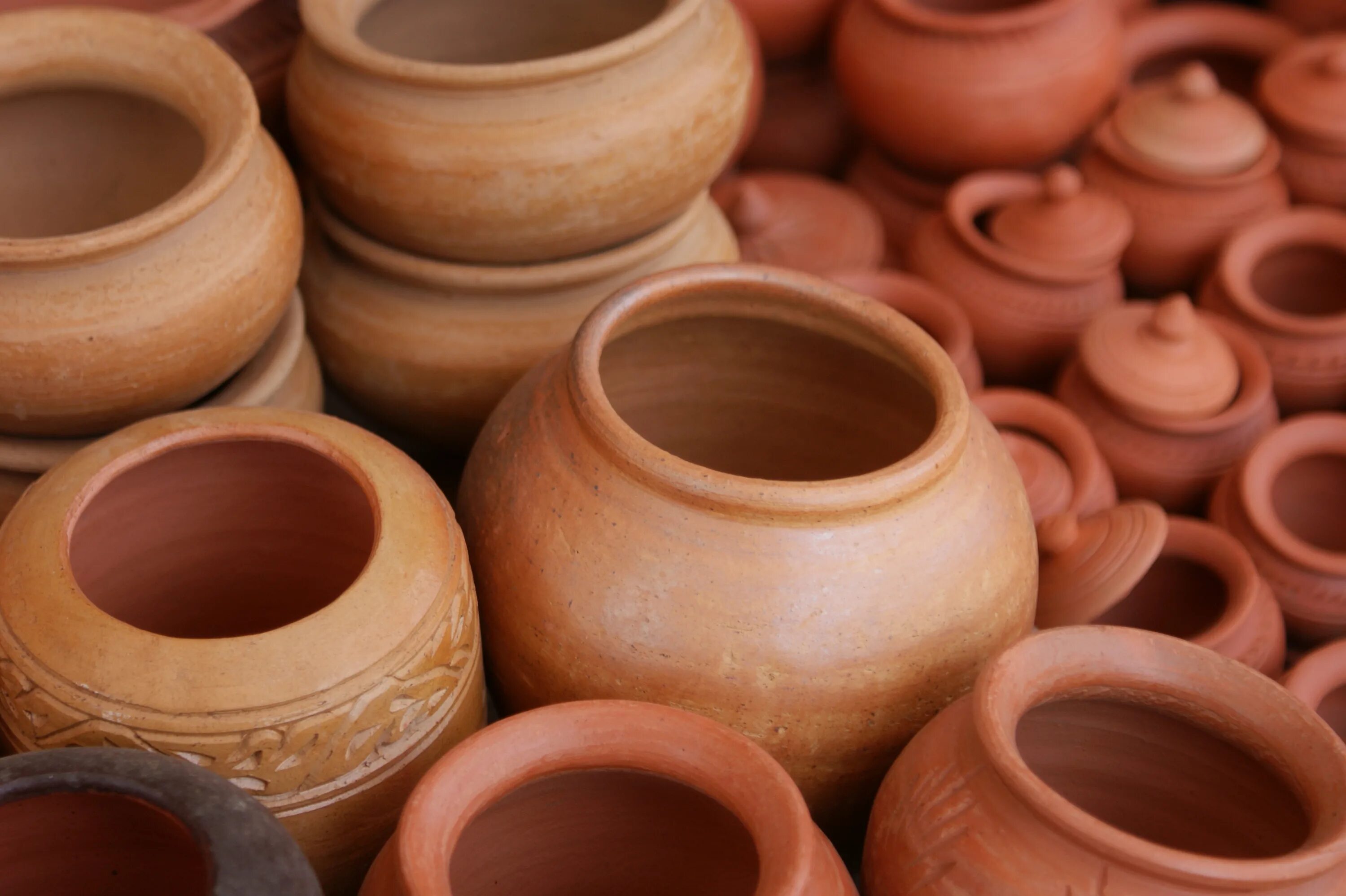 Гончарное ремесло чувашии. Коричневая кожа текстура. Терракотовые фасады nbk ceramic. Терракота материал. Терракота 19 век италия.