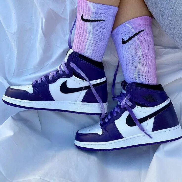 Nike air jordan 4 purple. Nike jordan 12. Nike air jordan 1 фиолетовые. Nike air jordan 1 purple. Nike air jordan 1 retro.