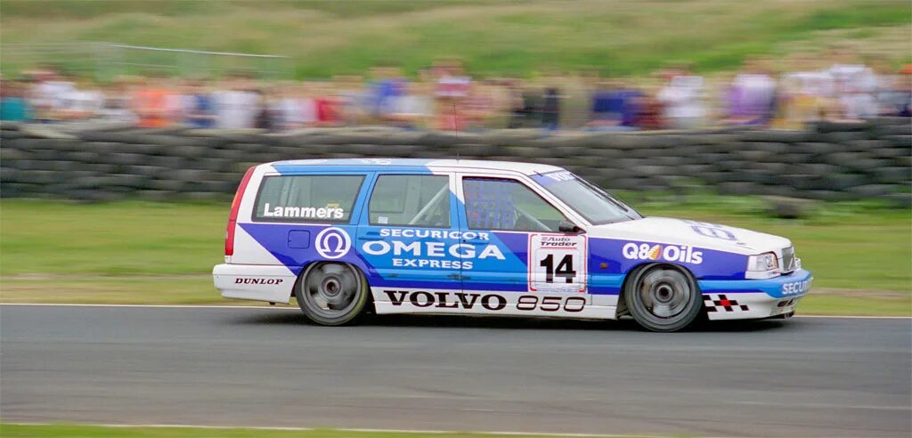 Toca touring car championship. Super tours. Горящие туры. Btcc 2002. Super tours.