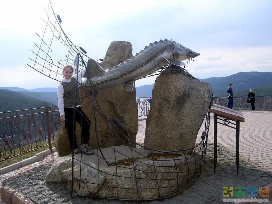царь рыба ялта. смотровая площадка с осетром красноярск. царь рыба ялта. памятник осетру в астрахани. царь-рыба.