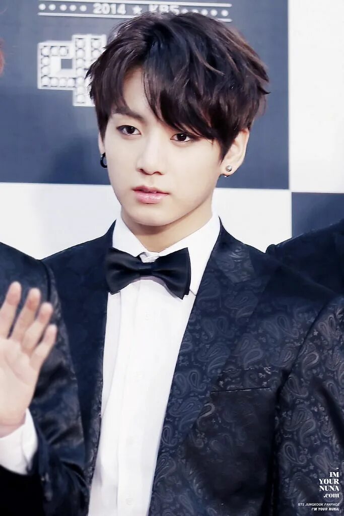 Чен чен гук. Bts jungkook. Bts чонгук. Имя чон чонгук. Чонгук бтс.