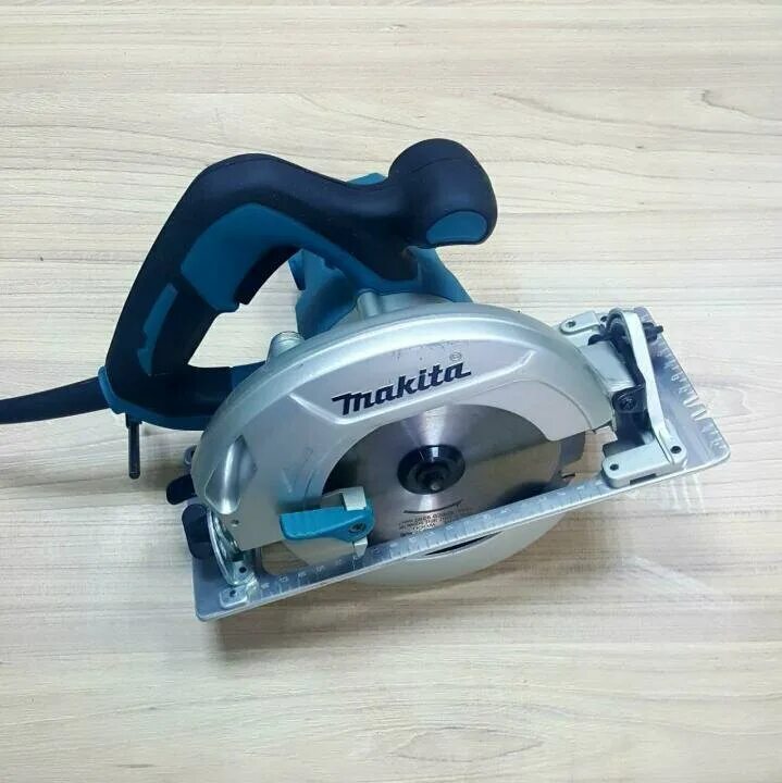 Циркулярка макита hs6601j. Пила дисковая (циркулярная) makita hs6601. Пила дисковая makita hs6601 (1050вт,5200об/мин,диск 165х20мм,пил 54/37мм) 3. Makita hs6601 1050 вт. Макита hs6601 цена и отзывы.