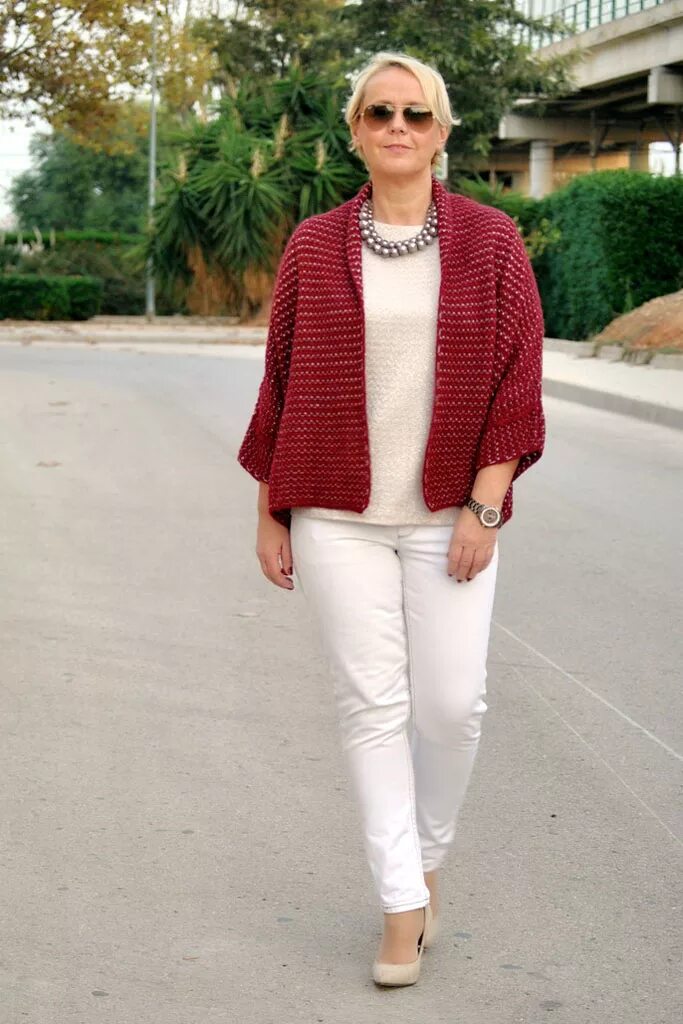 Одежда для женщин элегантного возраста. Одежда для женщин 60 лет стильная. Стильные пожилые женщины. Модно после 50 лет. Одежда в60 лет для джегинсов.